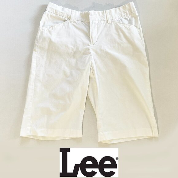Lee Jeans White Bermuda Shorts | One True Fit Size 7/8 Medium | EUC - Picture 1 of 7